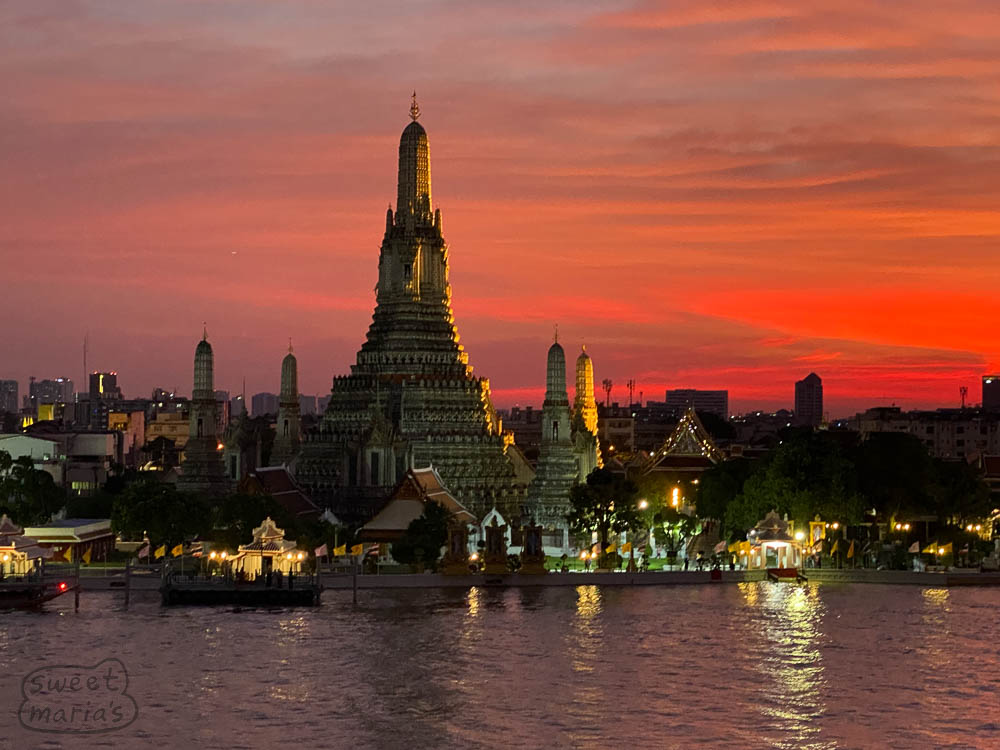 Thailand Delivers Tourist Fantasies